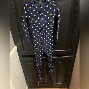 Old Navy Starry Night Kids One Piece Pajama 
Size 6T NWOT